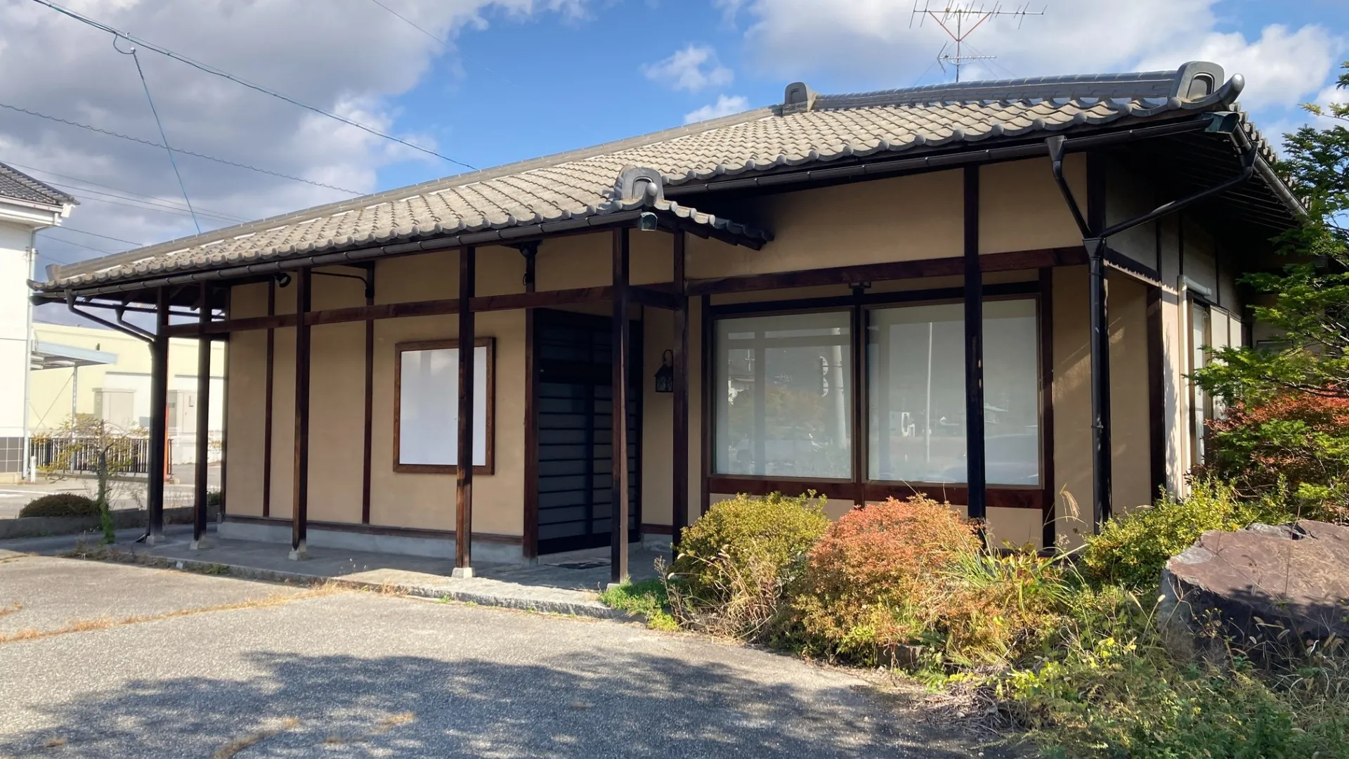 松川村 店舗併用住宅